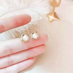925 Stamped 18k Gold Plated Minimalist Round Pearl Retro Vintage Stud Earring